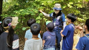 ﻿‘전문 숲해설가와 함께 숲속 탐험’강동구 숲해설 프로그램 인기3.jpg